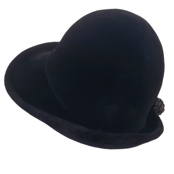 Vintage Saks Fifth Avenue Velour Cloche Bucket Hat Black Made in Switzerland - Picture 1 of 14